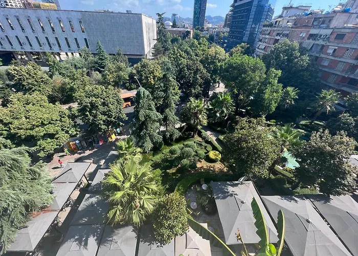 Apartamento In Skanderbeg Square - Center 2 *